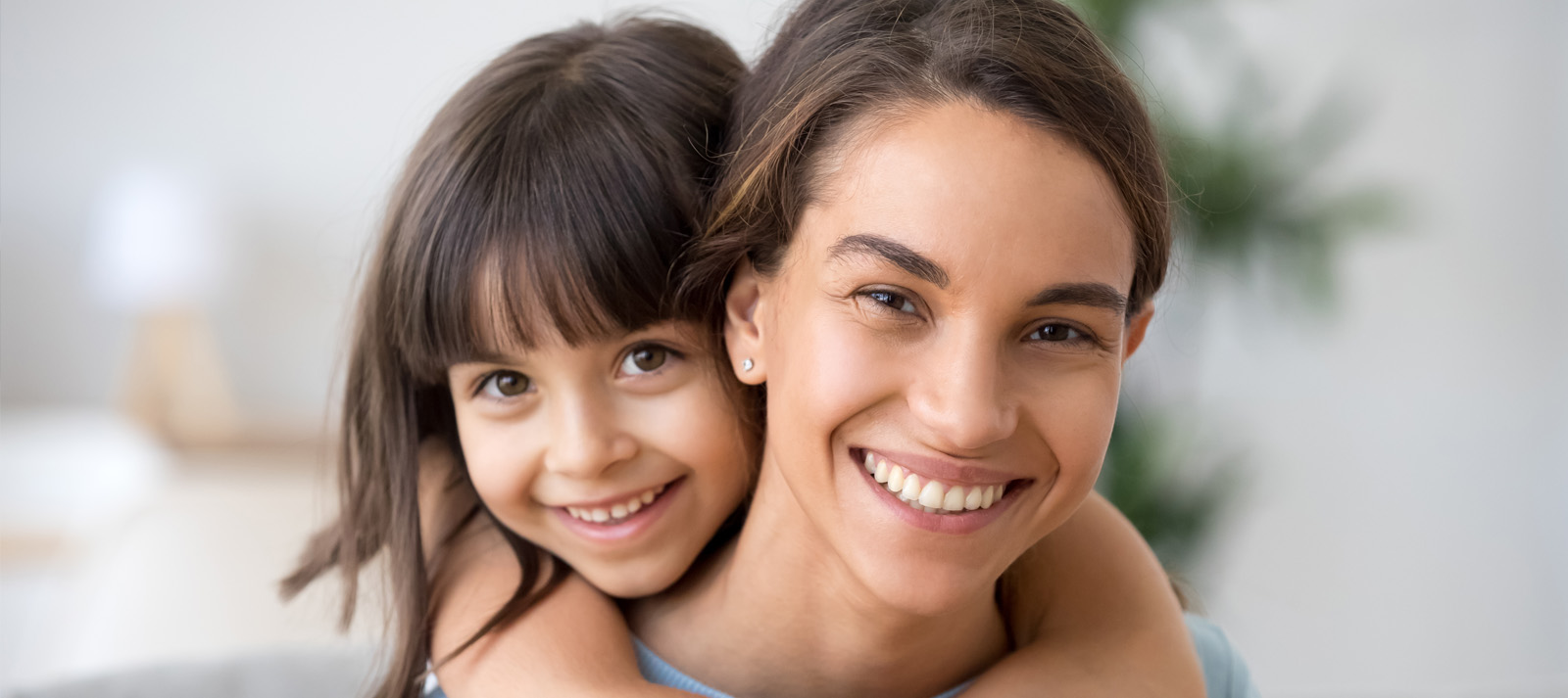 Cosmetic Dentist in Commack